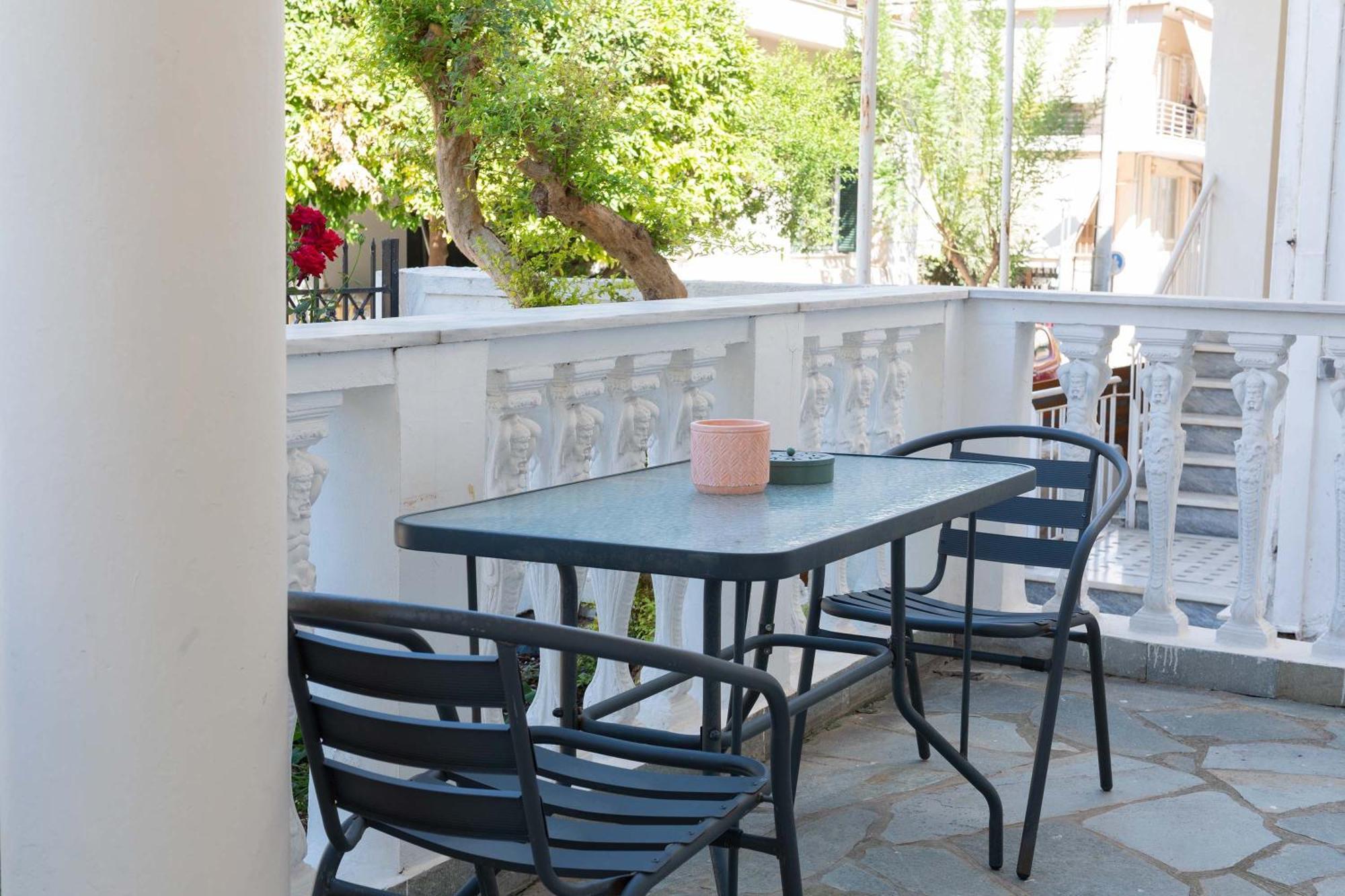 Private Spacious Apartment 아테네 외부 사진